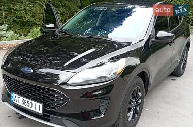 Внедорожник / Кроссовер Ford Escape 2021 в 