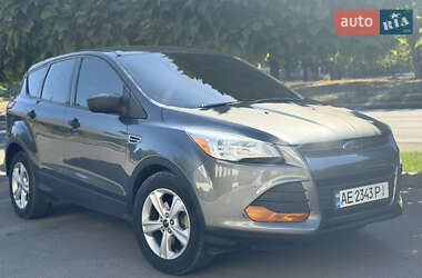 Внедорожник / Кроссовер Ford Escape 2015 в 