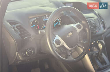 Внедорожник / Кроссовер Ford Escape 2015 в 