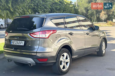 Внедорожник / Кроссовер Ford Escape 2015 в 
