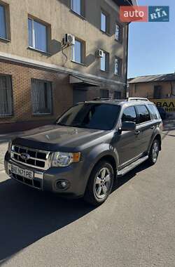 Внедорожник / Кроссовер Ford Escape 2011 в 