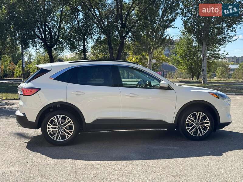 Внедорожник / Кроссовер Ford Escape 2021 в Запорожье