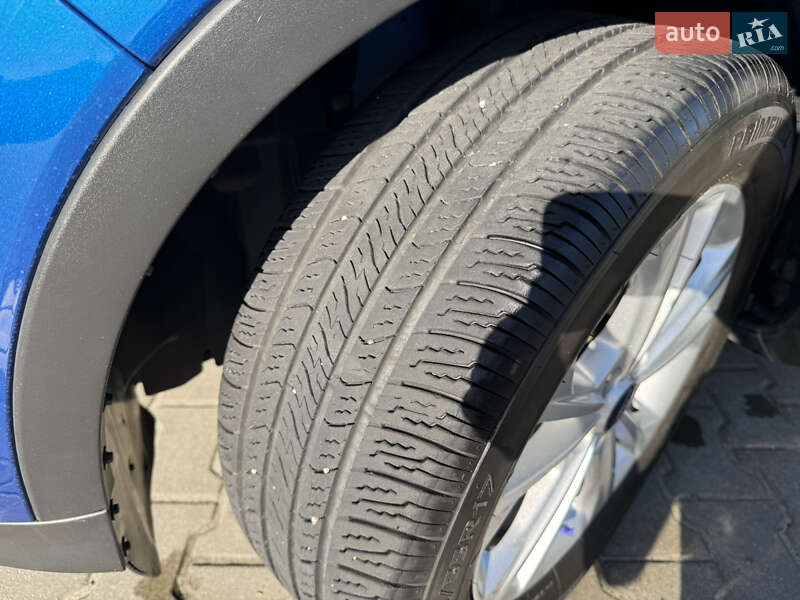 Внедорожник / Кроссовер Ford Escape 2019 в Киеве