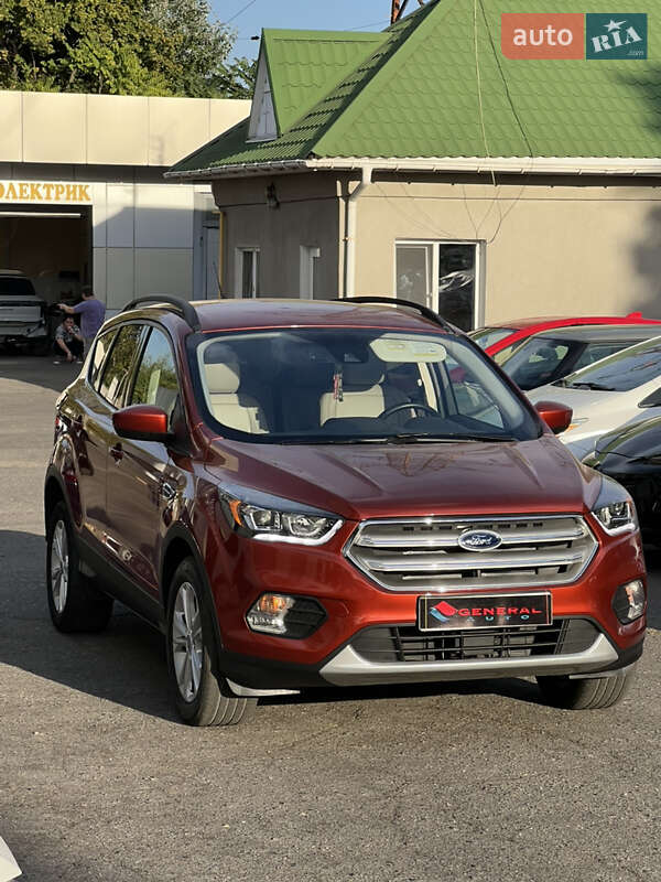 Внедорожник / Кроссовер Ford Escape 2018 в Одессе