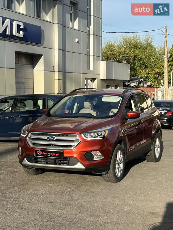 Внедорожник / Кроссовер Ford Escape 2018 в Одессе