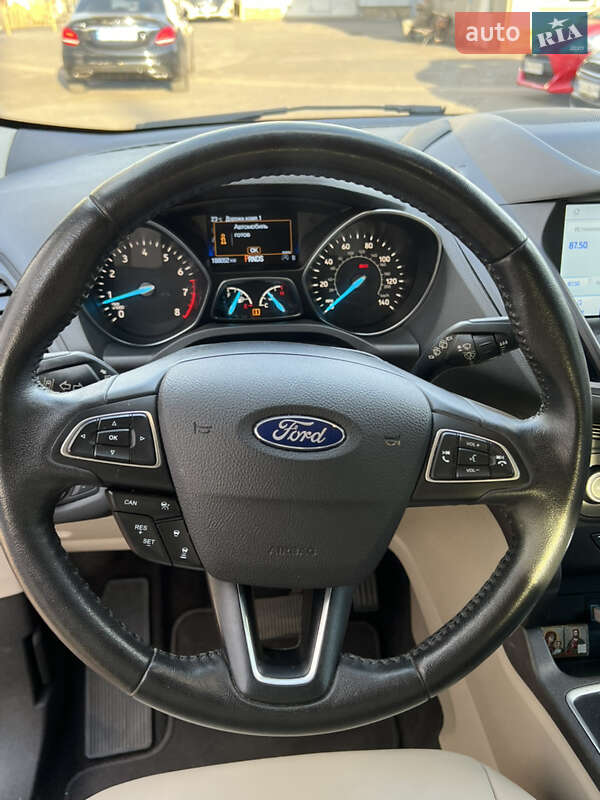 Внедорожник / Кроссовер Ford Escape 2018 в Одессе