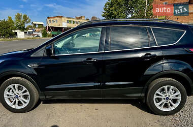 Позашляховик / Кросовер Ford Escape 2018 в 