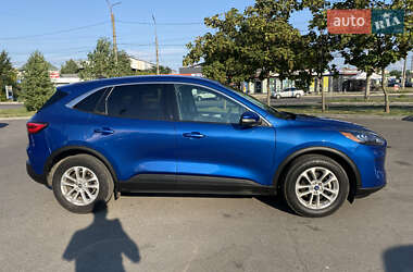 Внедорожник / Кроссовер Ford Escape 2021 в 