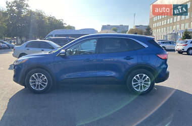 Внедорожник / Кроссовер Ford Escape 2021 в 