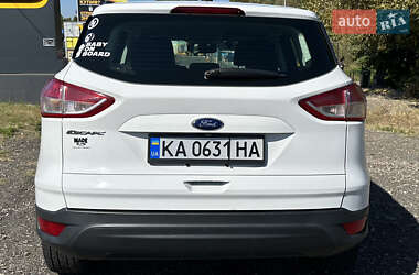 Позашляховик / Кросовер Ford Escape 2014 в 