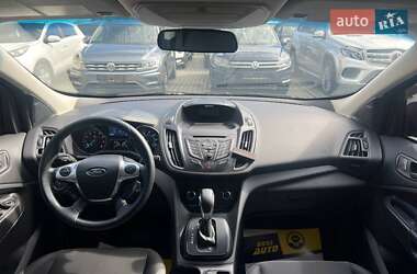 Внедорожник / Кроссовер Ford Escape 2014 в 