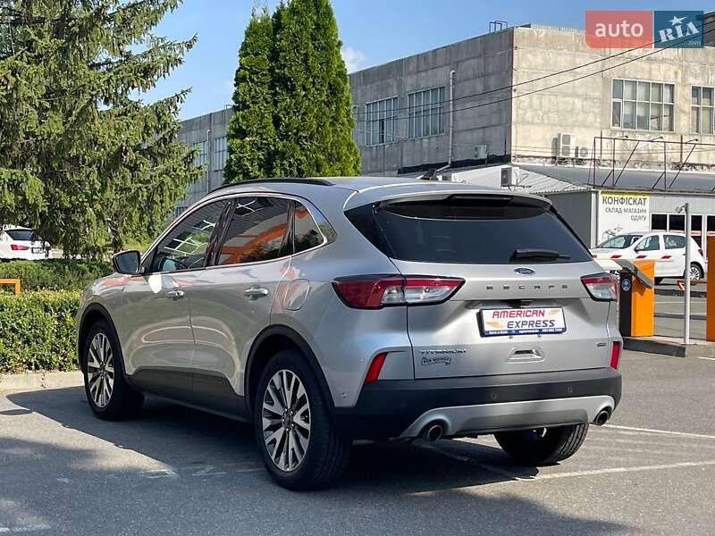 Позашляховик / Кросовер Ford Escape 2020 в Києві