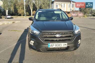 Внедорожник / Кроссовер Ford Escape 2018 в 