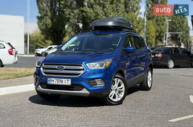 Позашляховик / Кросовер Ford Escape 2017 в Одесі