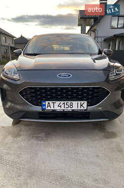 Внедорожник / Кроссовер Ford Escape 2022 в 