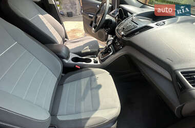 Внедорожник / Кроссовер Ford Escape 2013 в 