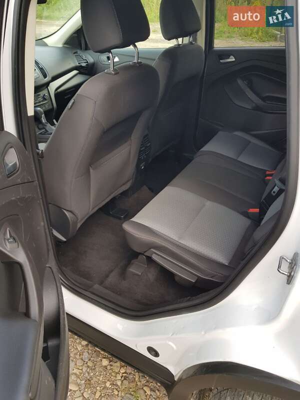 Позашляховик / Кросовер Ford Escape 2017 в Львові