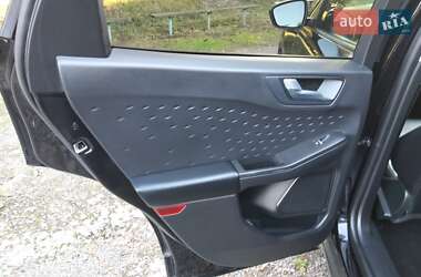 Позашляховик / Кросовер Ford Escape 2019 в 