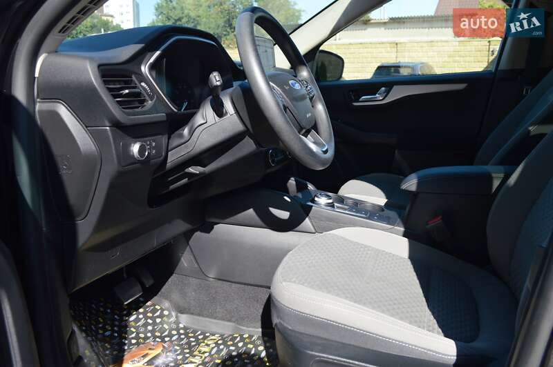 Внедорожник / Кроссовер Ford Escape 2020 в Одессе