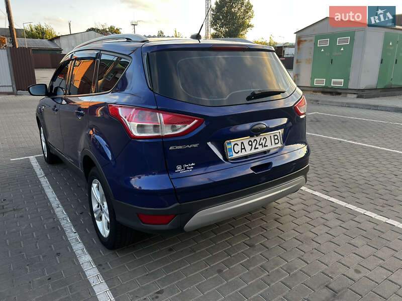 Внедорожник / Кроссовер Ford Escape 2014 в Черкассах