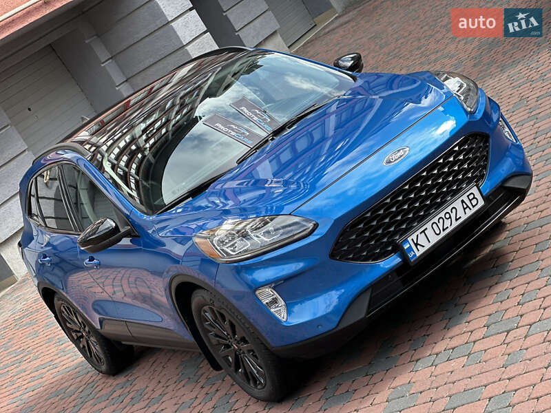 Внедорожник / Кроссовер Ford Escape 2020 в Ивано-Франковске