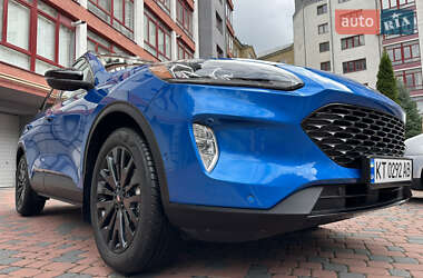 Внедорожник / Кроссовер Ford Escape 2020 в 