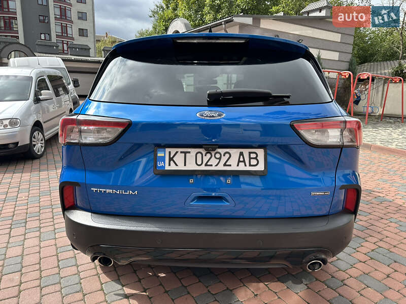 Внедорожник / Кроссовер Ford Escape 2020 в Ивано-Франковске