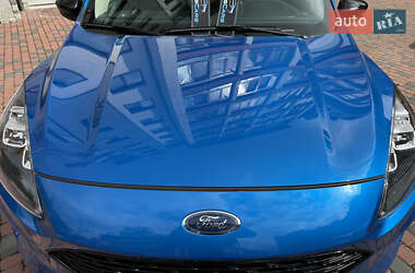 Внедорожник / Кроссовер Ford Escape 2020 в 