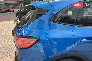 Внедорожник / Кроссовер Ford Escape 2020 в 