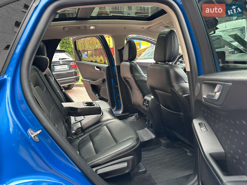 Внедорожник / Кроссовер Ford Escape 2020 в Ивано-Франковске