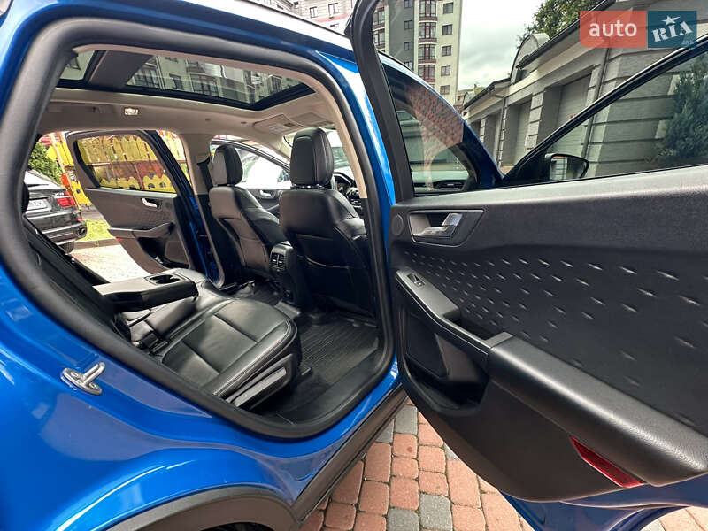 Внедорожник / Кроссовер Ford Escape 2020 в Ивано-Франковске