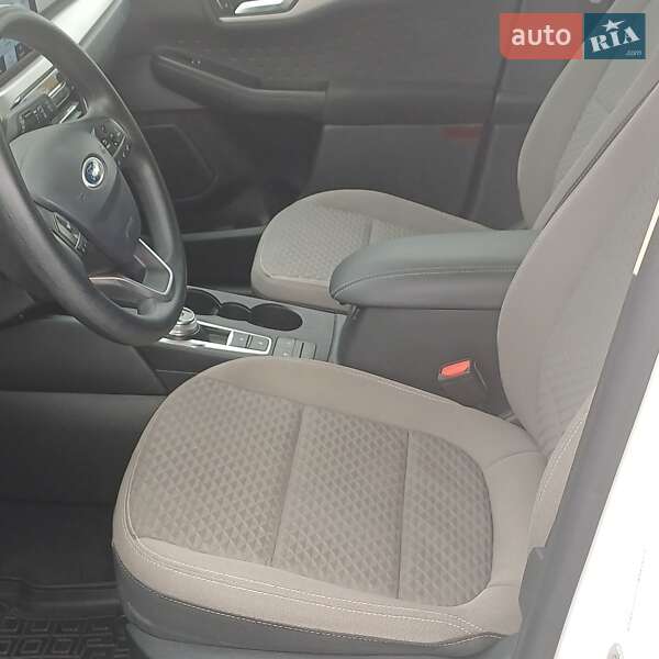 Внедорожник / Кроссовер Ford Escape 2020 в Львове