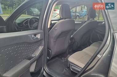 Внедорожник / Кроссовер Ford Escape 2020 в 