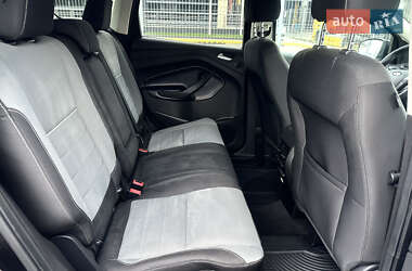 Внедорожник / Кроссовер Ford Escape 2014 в 