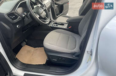 Внедорожник / Кроссовер Ford Escape 2020 в 