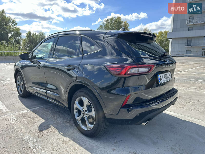 Внедорожник / Кроссовер Ford Escape 2023 в Киеве