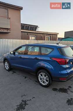 Внедорожник / Кроссовер Ford Escape 2019 в Киеве