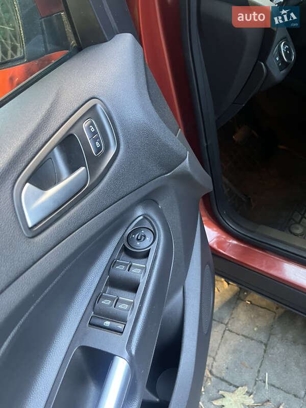 Внедорожник / Кроссовер Ford Escape 2018 в Львове фото 17 Внедорожник / Кроссовер Ford Escape 2018 в Львове