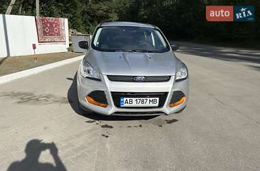 Внедорожник / Кроссовер Ford Escape 2015 в 