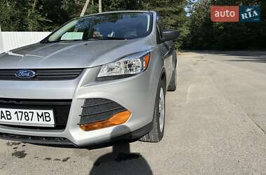 Внедорожник / Кроссовер Ford Escape 2015 в 