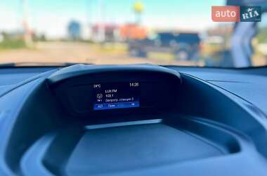 Внедорожник / Кроссовер Ford Escape 2018 в 