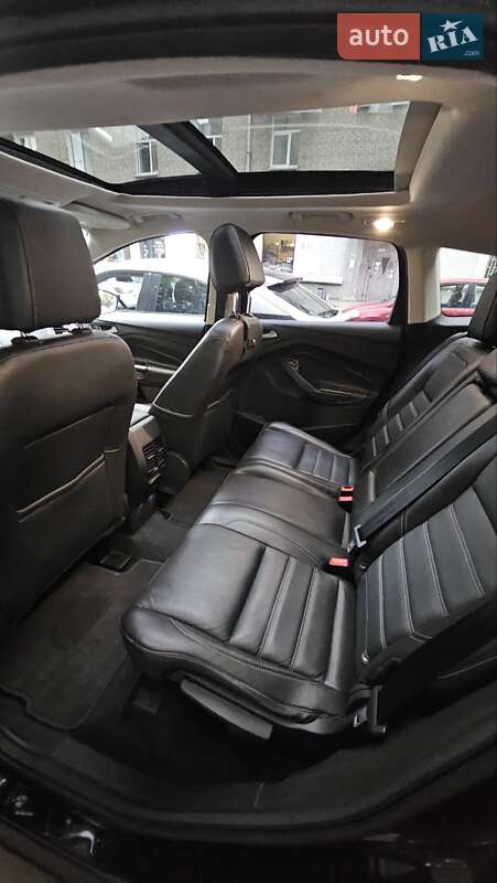 Внедорожник / Кроссовер Ford Escape 2017 в Киеве