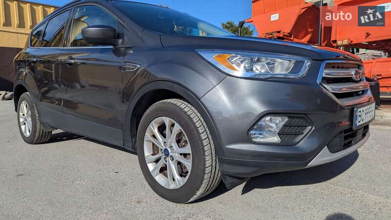 Внедорожник / Кроссовер Ford Escape 2019 в Львове