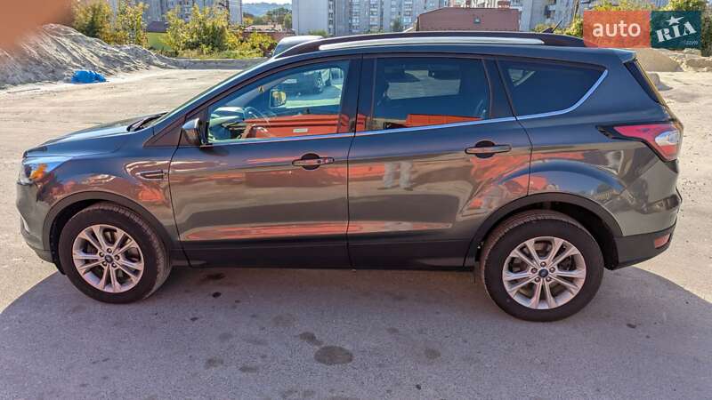Внедорожник / Кроссовер Ford Escape 2019 в Львове