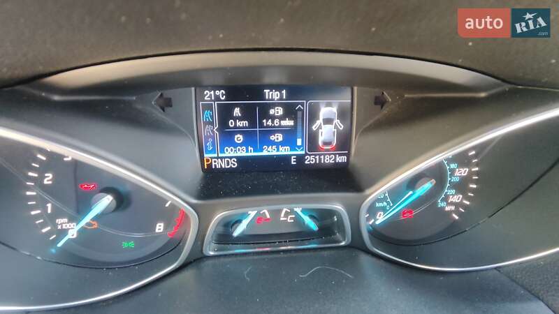 Внедорожник / Кроссовер Ford Escape 2013 в Ивано-Франковске