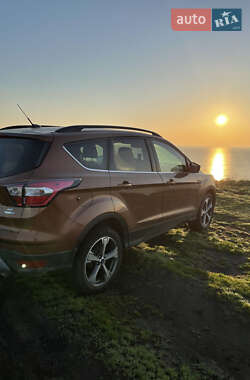 Позашляховик / Кросовер Ford Escape 2016 в Одесі