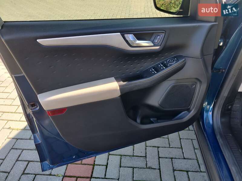 Внедорожник / Кроссовер Ford Escape 2019 в Золочеве фото 17 Внедорожник / Кроссовер Ford Escape 2019 в Золочеве