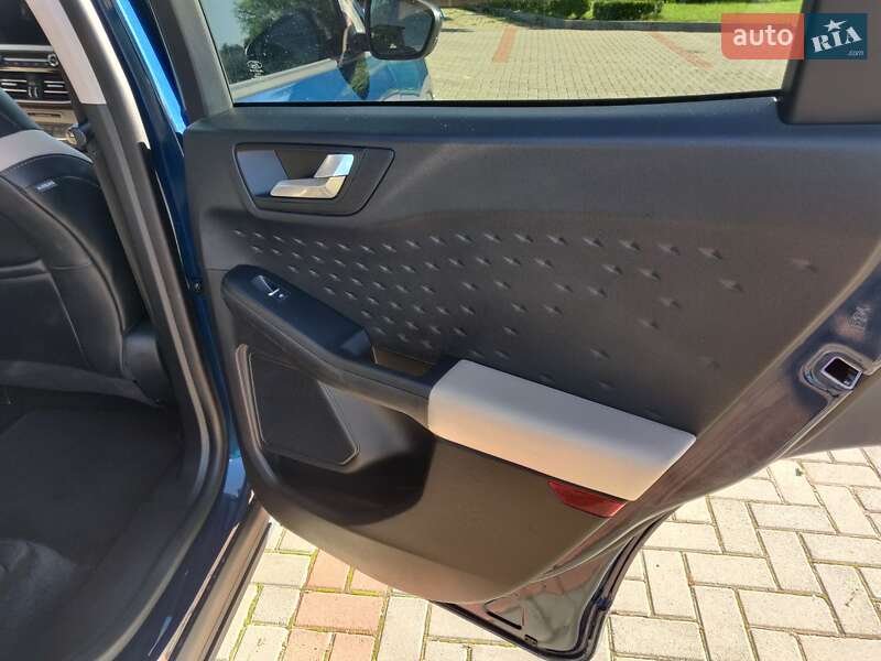 Внедорожник / Кроссовер Ford Escape 2019 в Золочеве фото 20 Внедорожник / Кроссовер Ford Escape 2019 в Золочеве