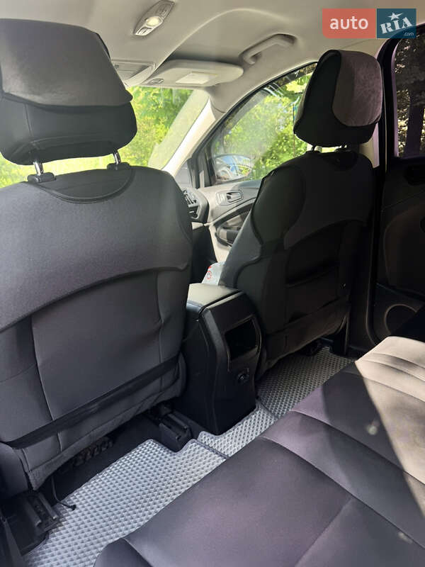 Внедорожник / Кроссовер Ford Escape 2012 в Черновцах
