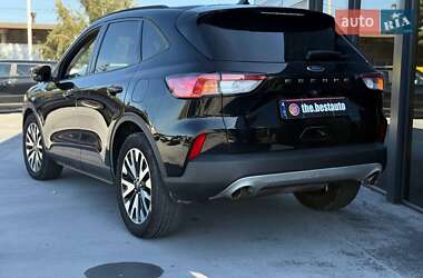 Внедорожник / Кроссовер Ford Escape 2020 в 